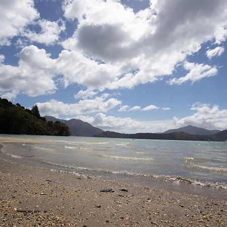 Perfect Small Bay Peaceful Beach. Great Fishing Boating Oysters Villa Ohingaroa ภายนอก รูปภาพ